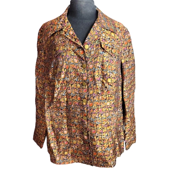 Button down jacket - Picture 1 of 6